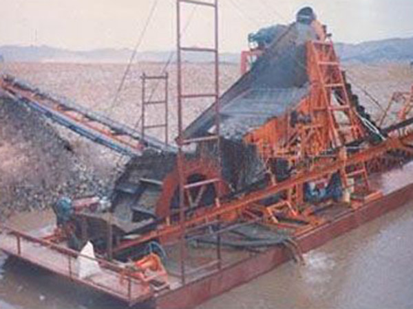 挖沙、選鐵、水洗一體